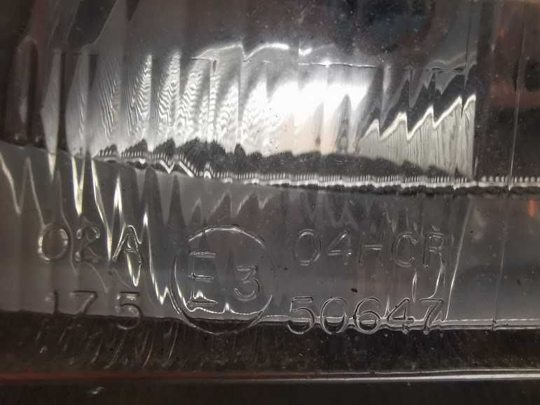 Фар за Фиат Пунто