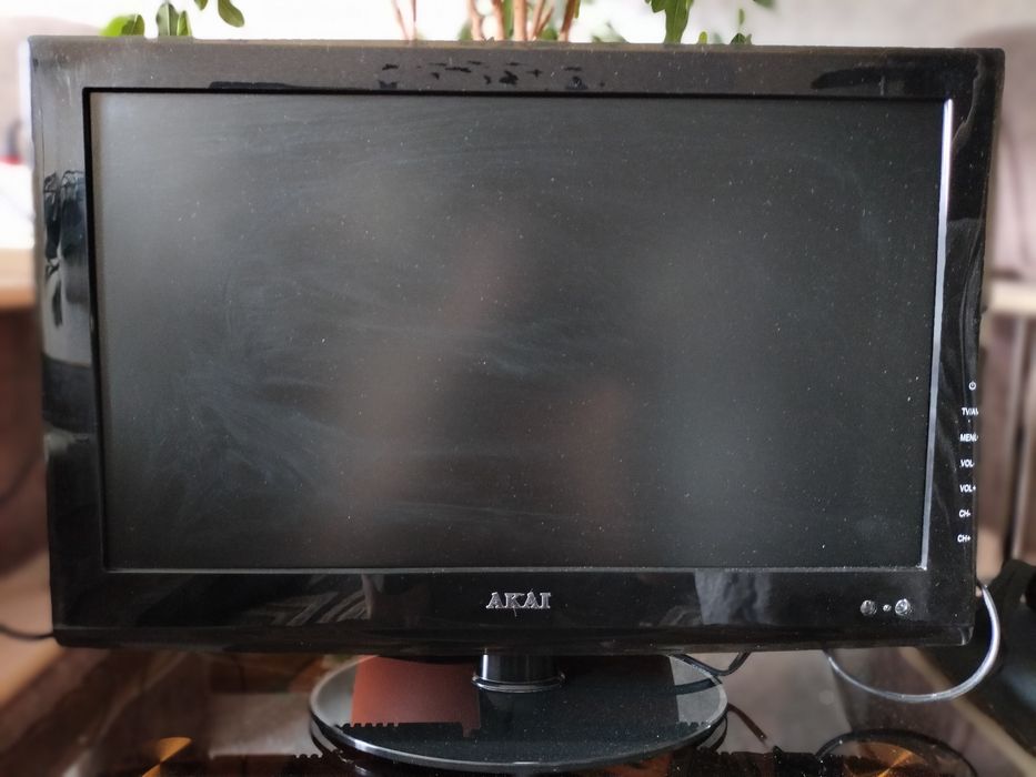 Телевизор ультратонкий akai