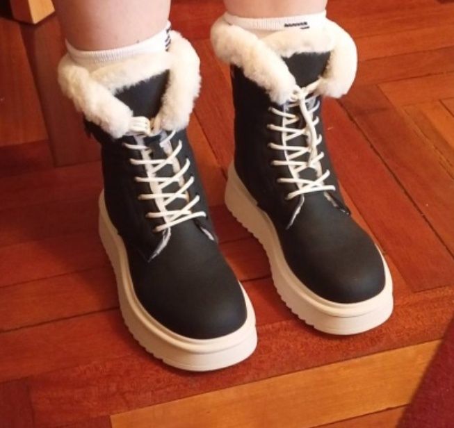 Ботинки в отличном состоянии.