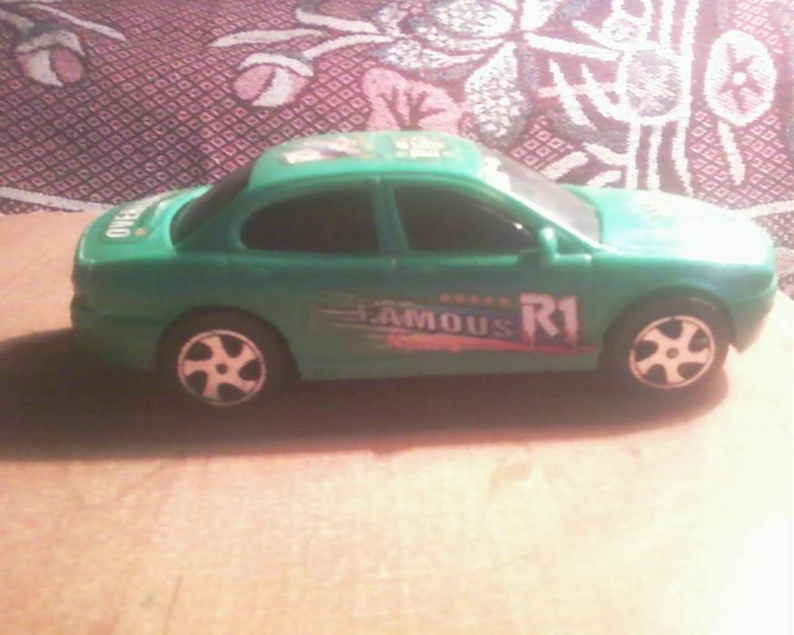 Игрушки (пластмассовые)