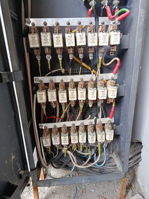 Elektrik xizmati.