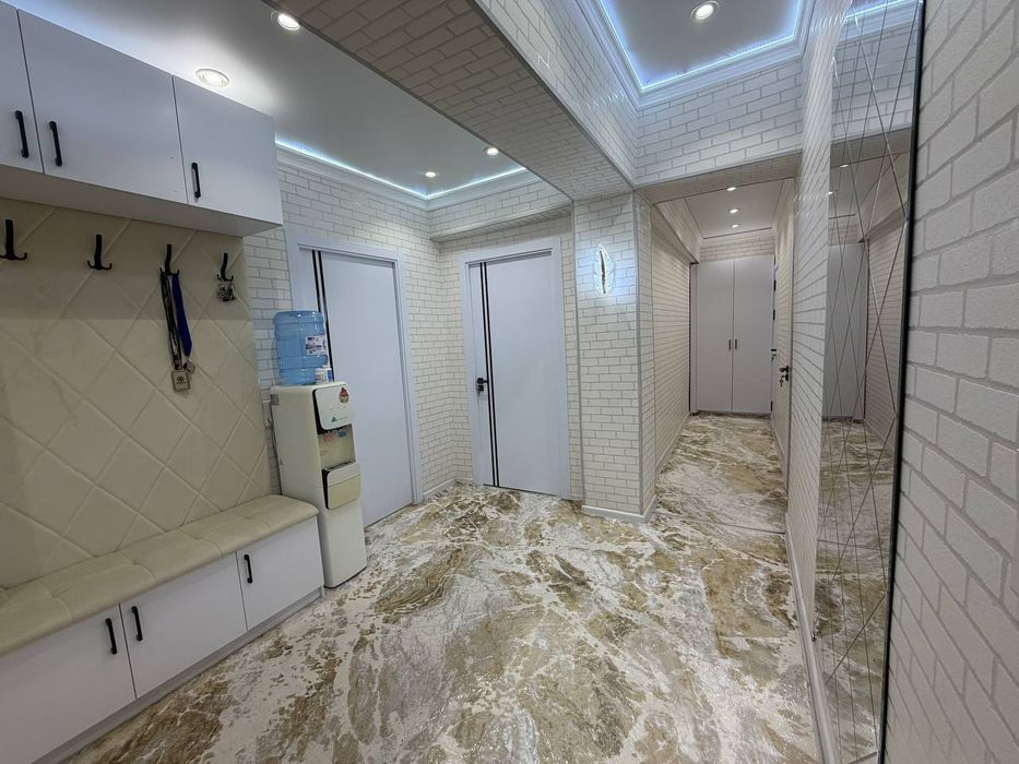 20 Квартал Ор-р напротив ювелирки 3/2/4 92ев. Евро ремонт мебель и тех