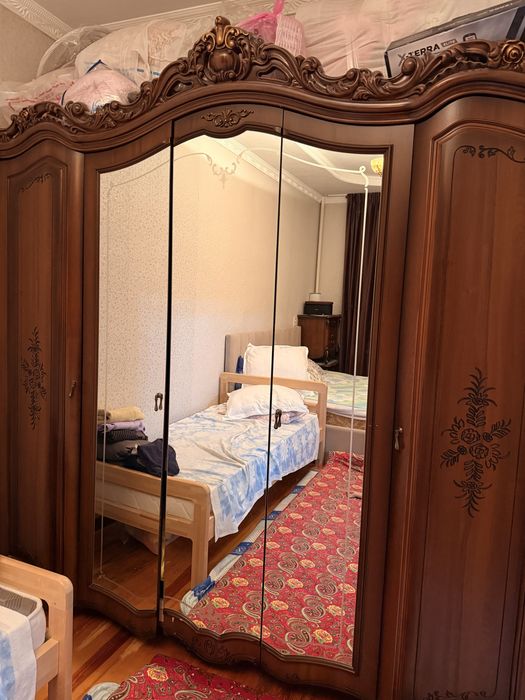 Спальный гарнитур