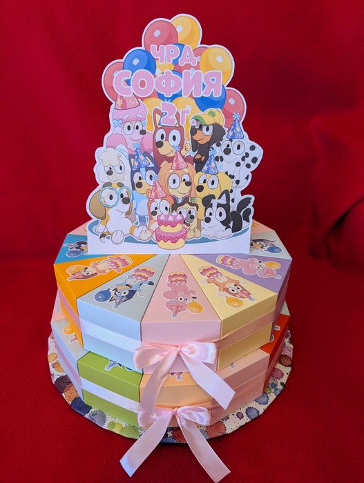 Картонена торта с избран герой