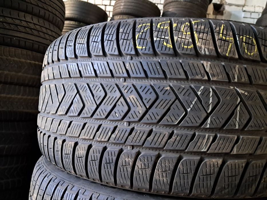 Anvelope second iarna 295 40 R20 Pirelli