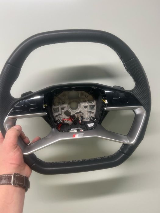 Волан за AUDI SQ5