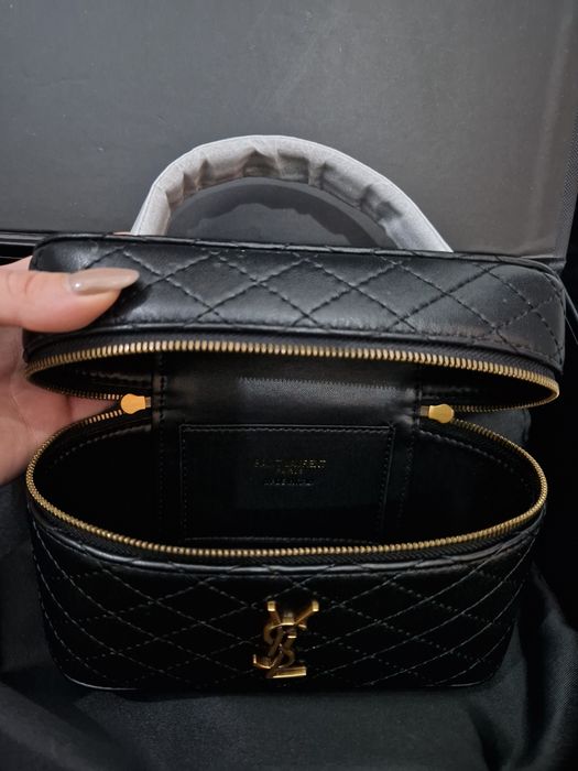 YSL Saint Laurent Gaby Vanity Black
Piele naturala