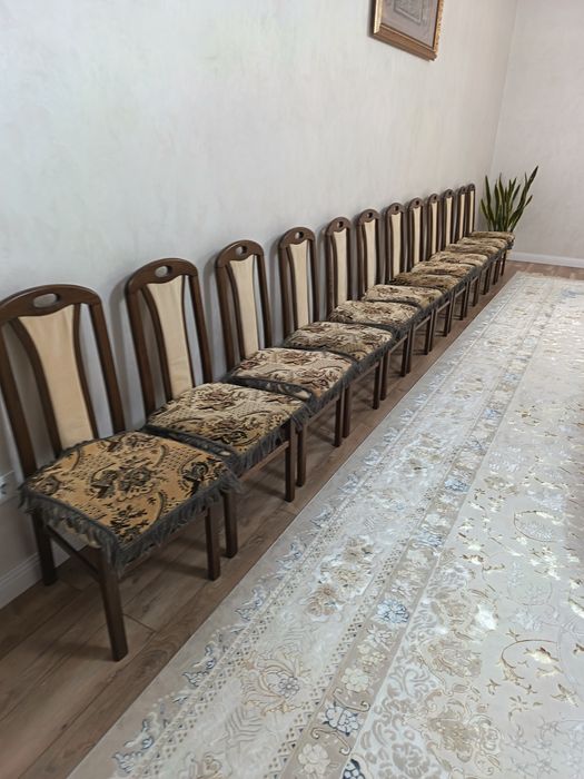 Стулья для гостиной и кухни