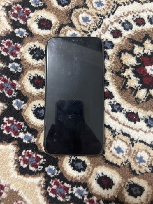 Iphone 11 емкость 82%