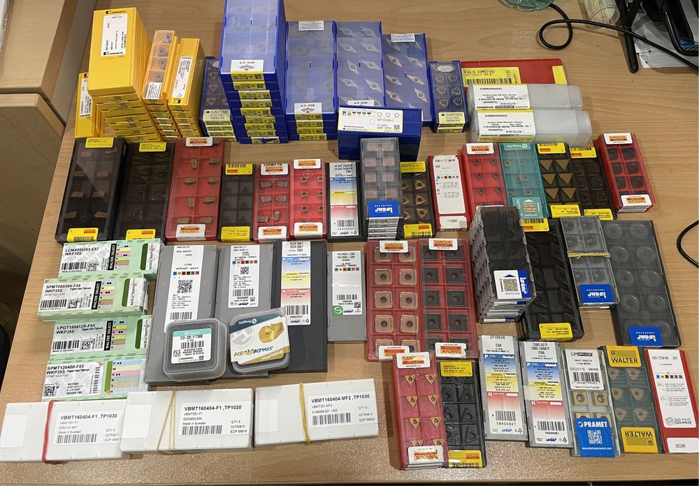 Твърдосплавни пластини на едро и дребно