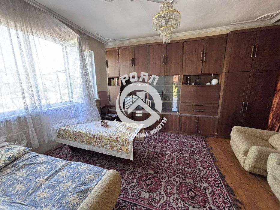 Продава се Къща в Първомай - 172 кв.м за 521 €/кв.м - Снимка #2