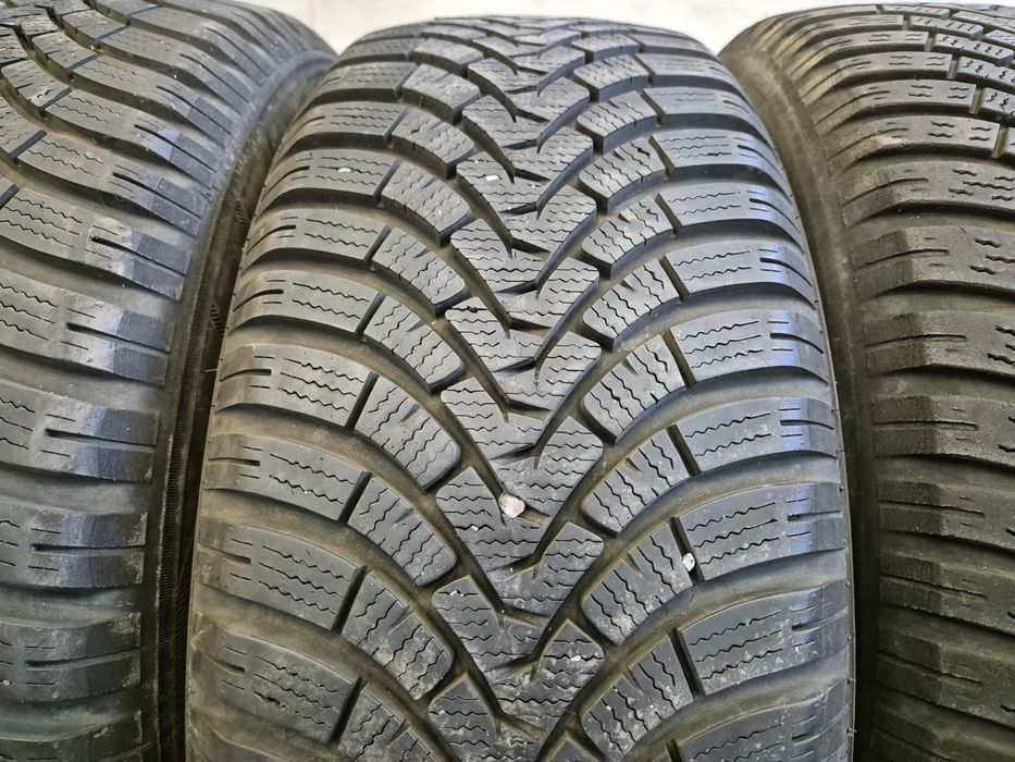 4 anvelope iarna Falken 215 60 16