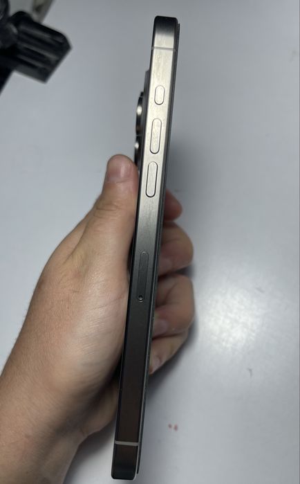 Продаю свой Iphone 15 pro max 256gb titan 88%