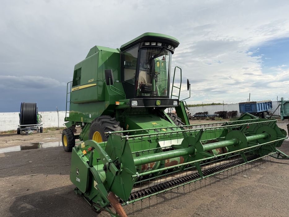 Комбайн john deere w230
