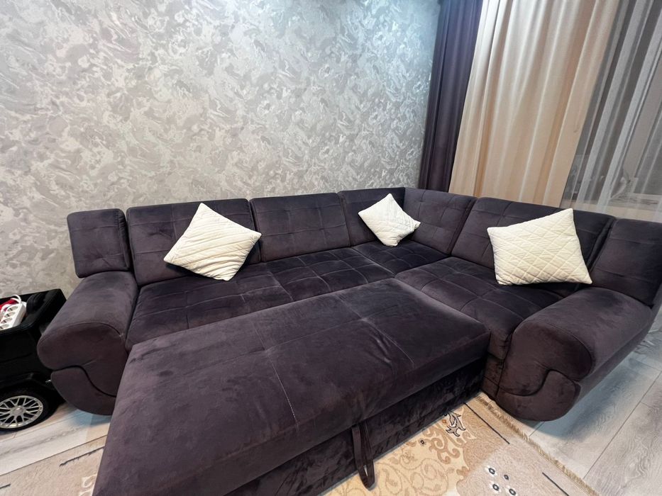 Продам диван угловой в отличном состоянии