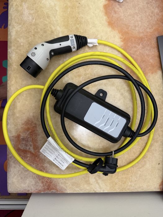 Cablu incarcare masini electrice la priza 220V
