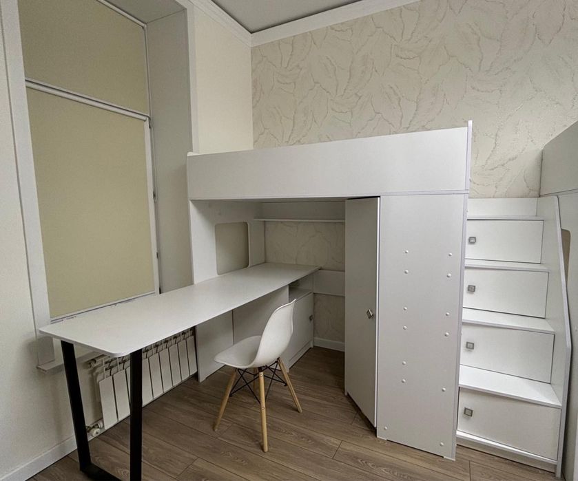 Детский гарнитур в идеальном состоянии