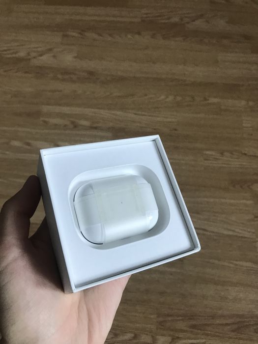 Продам AirPods Pro
