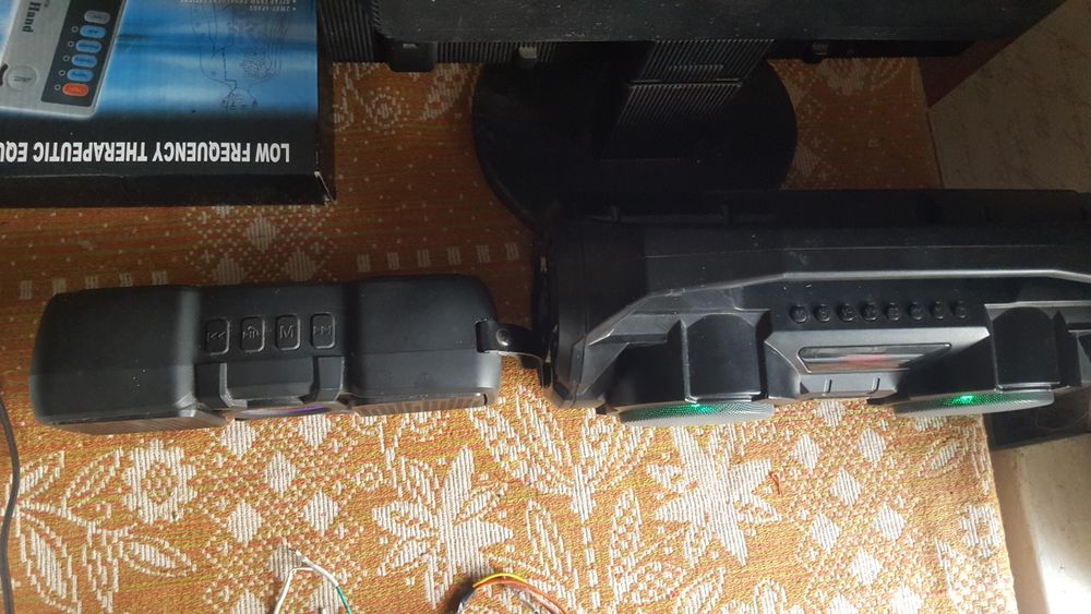 Продам блютуз колонки