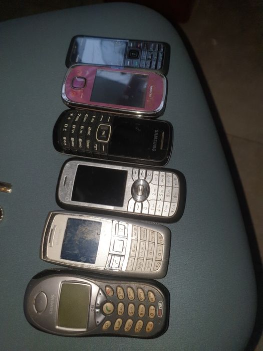 Telefoane retro vintage, pentru piese, 12 ron/buc