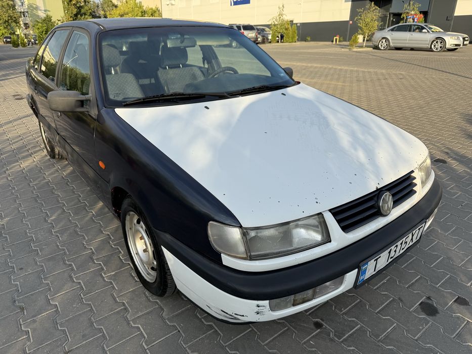 VW Passat 1.8 90hp.