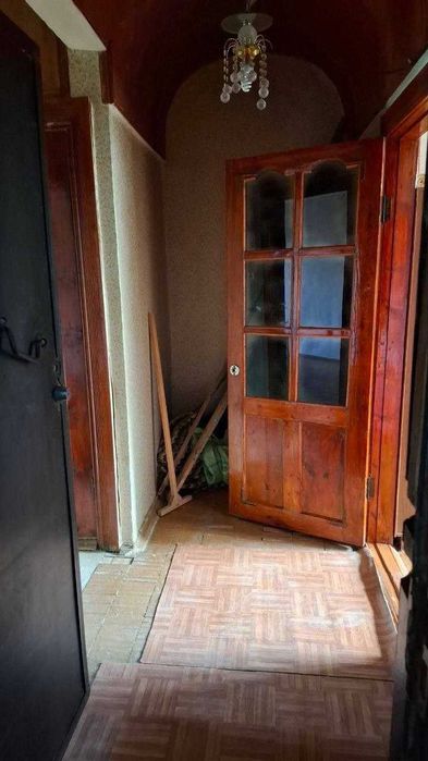 2 хоналик квартира 2 этаж  6 микр, алпомиш