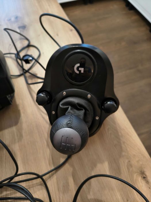 Volan Force Feedback Logitech G29