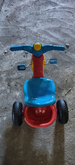 Продавам детско колело