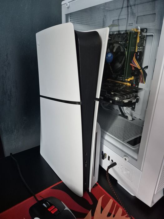 Vand Ps 5/Schimb cu Pc Gaming