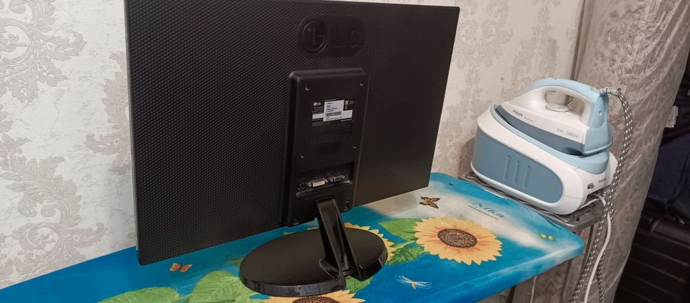 Монитор LG 24" (Full HD) — Отличное состояние