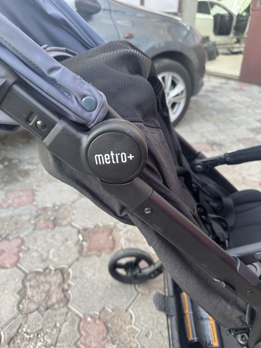 Продам Коляску Ergobaby Metro+