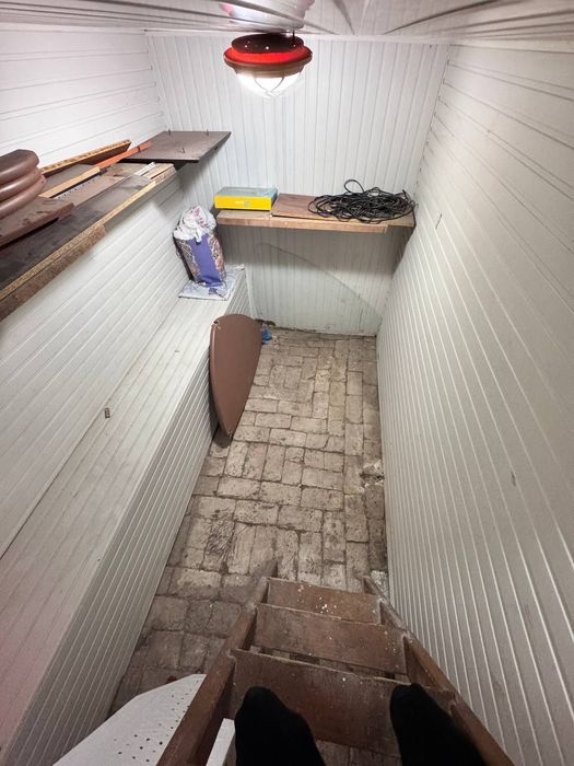 2 хона 3 хонали қилинган квартира Яшнабод туманида сотилади