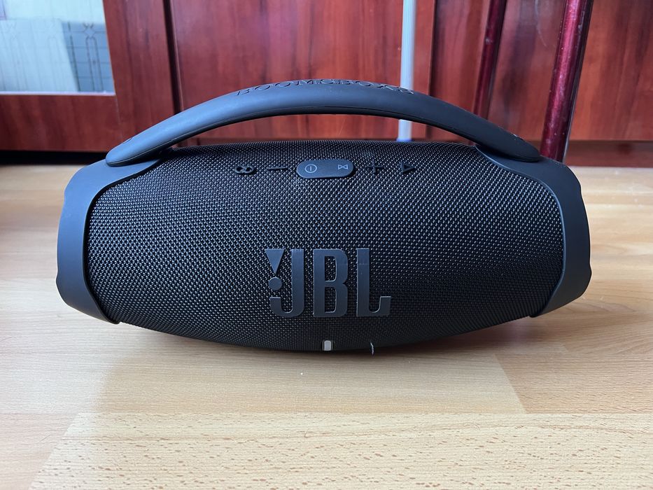 Boxa portbila jbl