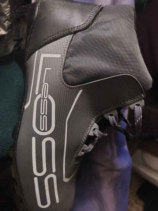 Лыжи, палки, ботинки