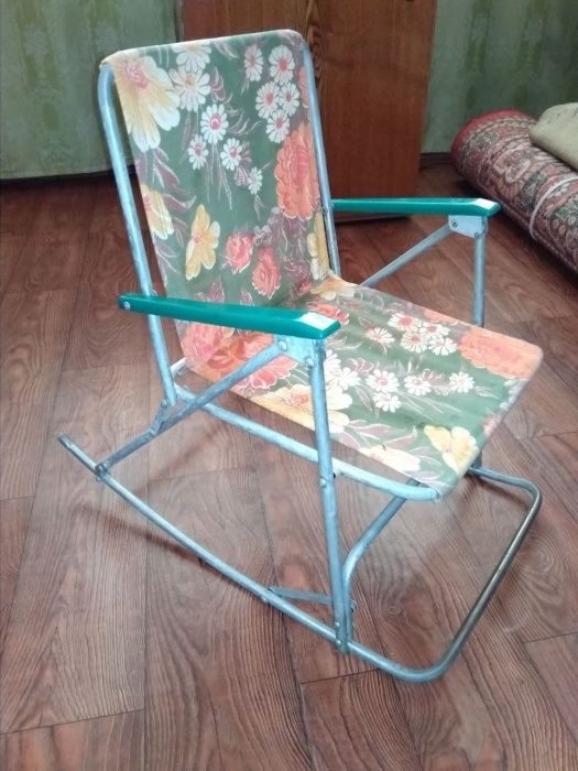 Кресло-качалка детское