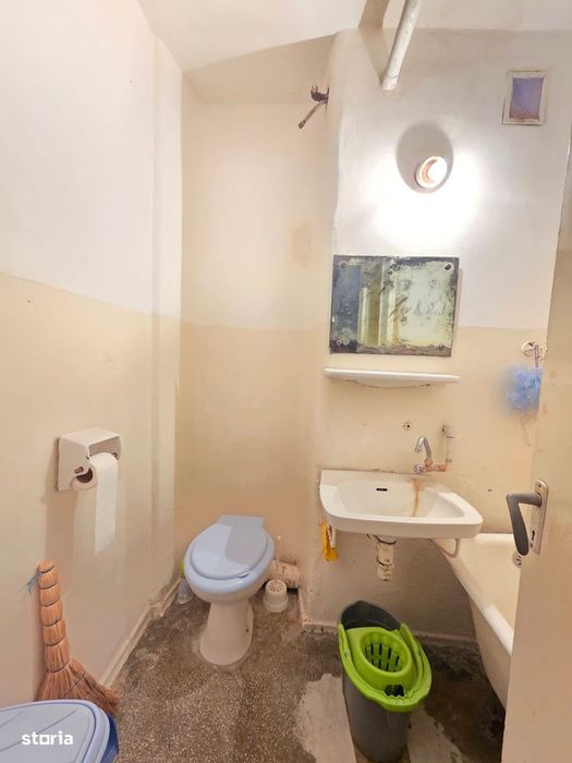 3 camere, etaj 2, zona semicentrală, balcon, termopan