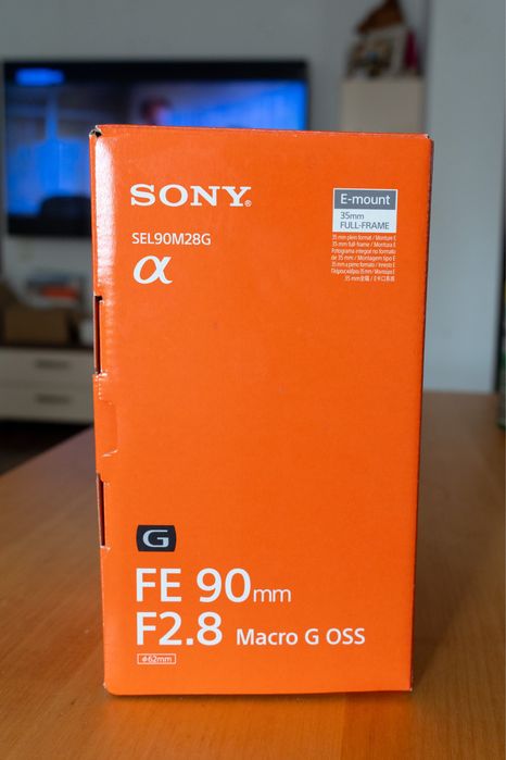 Sony FE 90mm f/2.8 Macro G