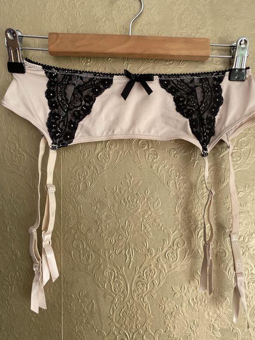 Дантелен колан за жартиери Triumph/ Уамамау/ Britney Spears/ Tenzenis/ Victoria's secret бикини