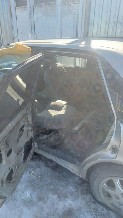 Продам  мазду626