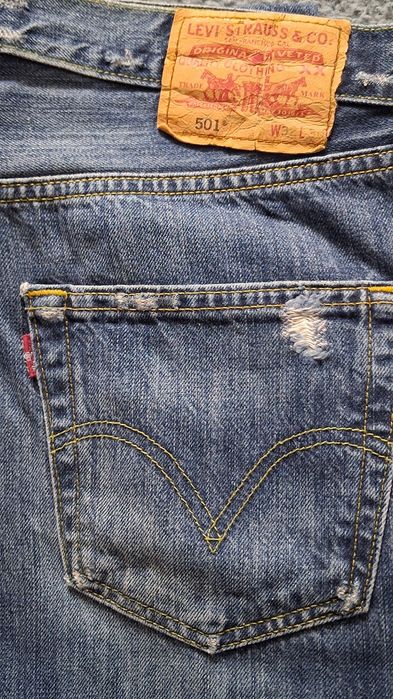 Blugi bărbătești Levis