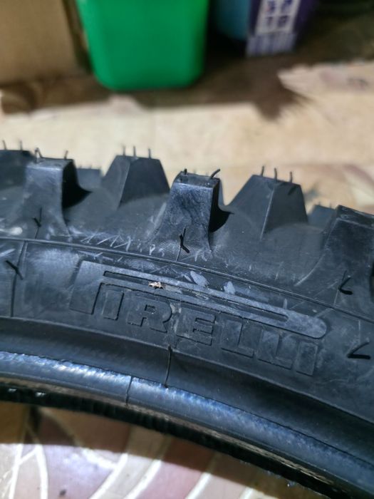 2 bucati 80 100 21 Pirelli Scorpion MidSoft  (90 90 21 )