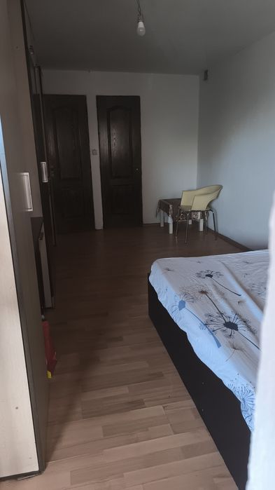 Garsoniera modestă cfr progresul