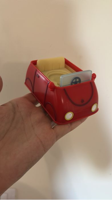 Masina peppa rosie