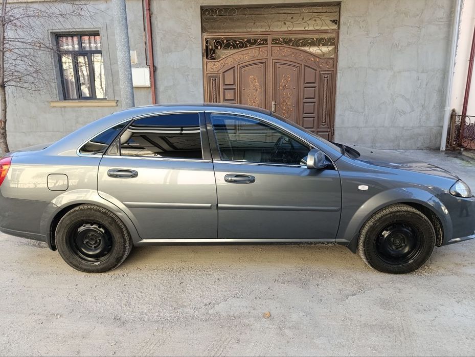 Jentra 2015 sotiladi srochno 250000 ming yurgan 1 pozitsiya yevro