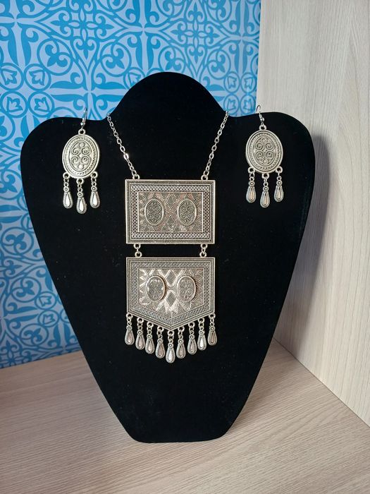 Украшения ручной работы