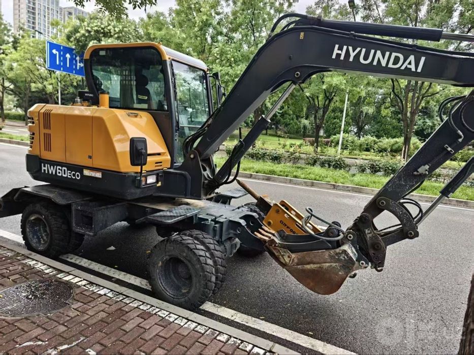 Эксковатор продаю hyundai 55