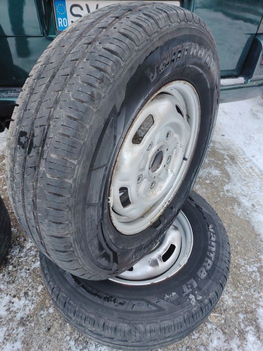 Set roti complete Ford Tranzit pe 16 de vară