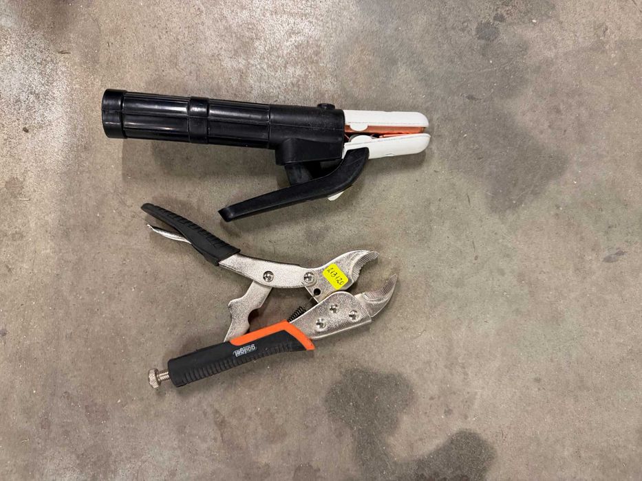 Удължител 5m/Чук/Клещи/Ключ тръбен/Ролетка 5m/Поялник/Диск за метал