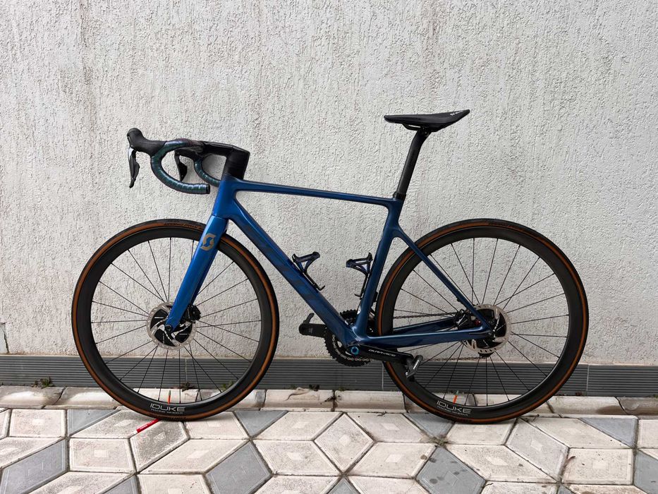 Bicicleta sosea Scott Addict RC