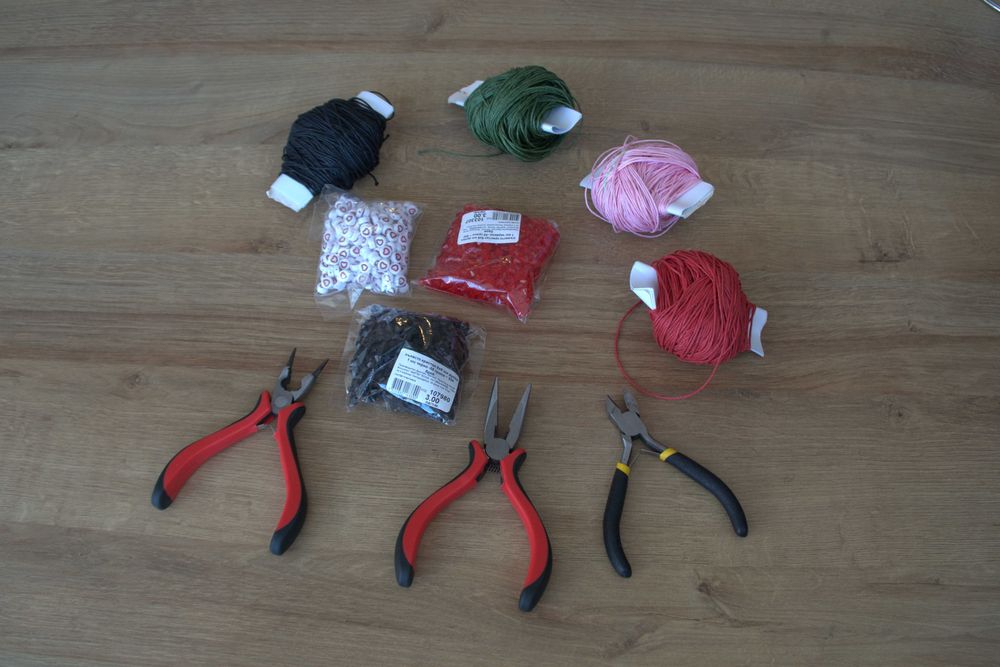 Всичките материали на снимките за 50 евро